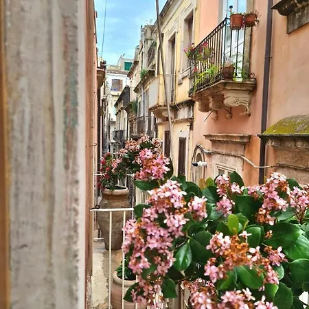 Apartment Il Pavone Di Ortigia Nuova Syracuse